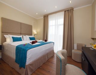 Отель "Голубая лагуна"