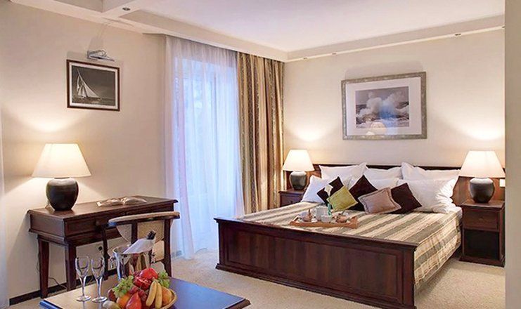 Отель "Голубая лагуна"