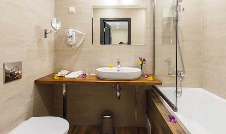 Отель "Голубая лагуна"